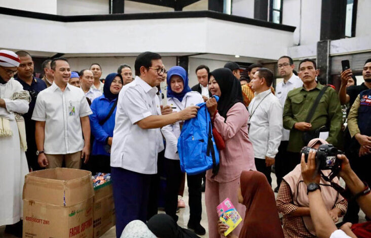 BPJS TK Gandeng Pemprov DKI Ibukota Indonesia Donasikan 1.100 Porsi Makanan ke Pengungsi Banjir