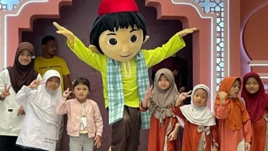 Kebahagiaan Ramadan, The Park Sawangan Ajak Anak Yatim Melakukan Pertemuan Karakter Animasi Entong
