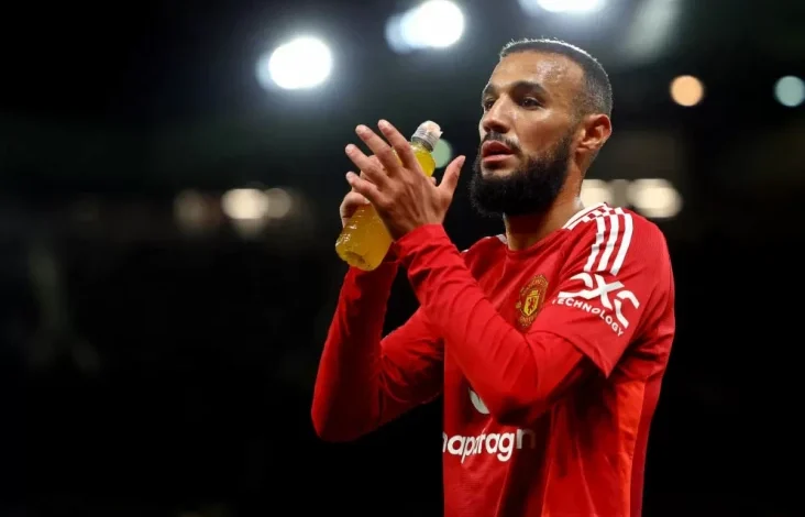 Kisah Noussair Mazraoui yang dimaksud Berbuka Puasa pada Old Trafford: Saat Iman dan juga Sepak Bola Berpadu