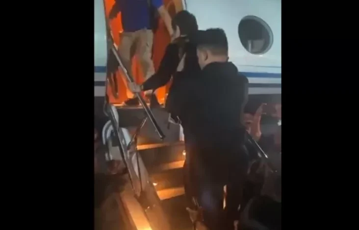 Mantan Presiden Filipina Duterte Naik Pesawat Menuju Den Haag usai Ditangkap