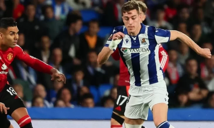 Streaming Man United vs Real Sociedad pada area UEFA Europa League 2024/25 di VISION+