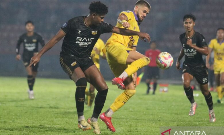Pemain asing Kejuaraan 1 yang dimaksud mana dipanggil negaranya ke jeda internasional