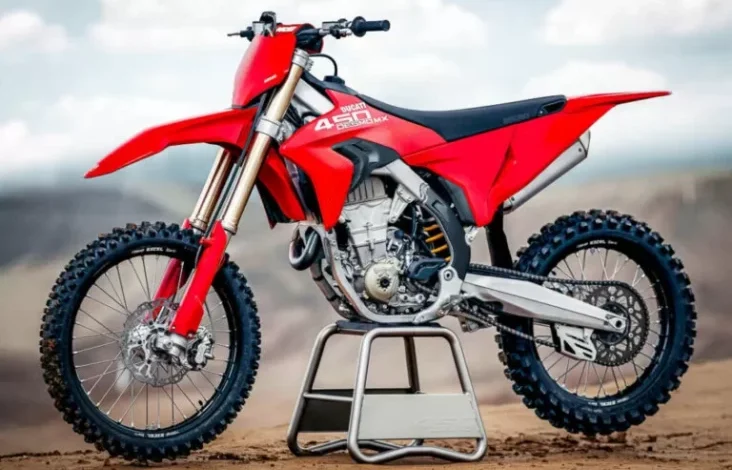 Ducati Desmo450 MX Mesin 1 Silender 449cc dengan Bobot Ringan