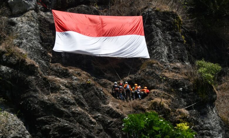 8 spot panjat tebing dalam di Negara Nusantara dengan alam indah memukau