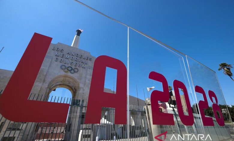 Upacara membuka Olimpiade Los Angeles 2028 diselenggarakan ke dua tempat kejadian